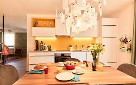 Rotes Haus Bregenz Pop-Up Wohnung